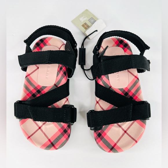 Burberry Kids Little Girl Pink Canvas Strappy Check Sandals EU 26 - US 9 -  UK 8